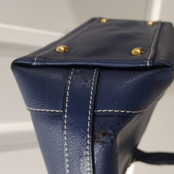 Samantha Thavasa Blue Leather Shoulder Bag - Zipper Closure - Gold Hardware - Picture 10 of 15